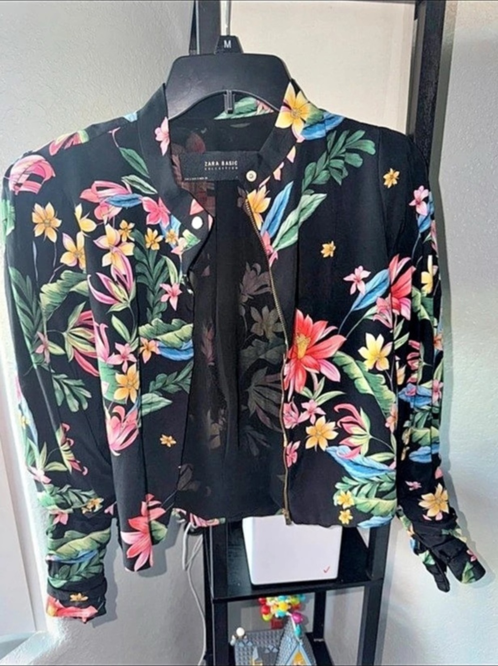 Zara Basic Floral Zip up Bomber Jacket in Black Size Small